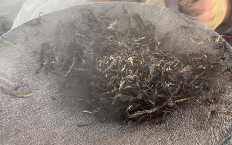 龙珠普洱茶制作过程,普洱茶球怎么冲泡